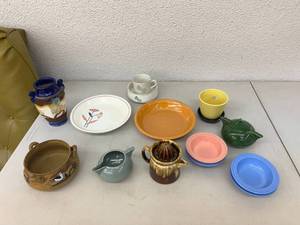 lot 78 image: Mixed Collectibles