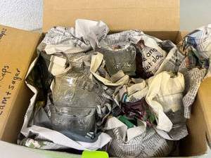 lot 79 image: Box of Glassware