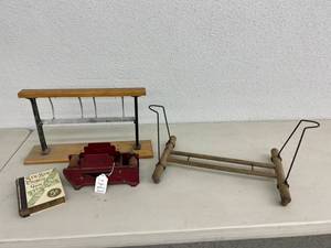 lot 107 image: Mixed Vintage Lot