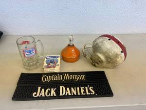 lot 125 image: Mixed Collectibles