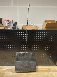 Vintage Del-Man-Co Dust Pan