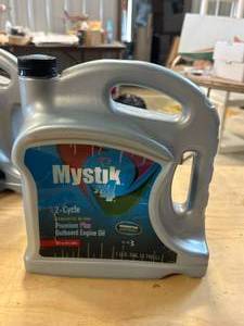 lot 25 image: Mystick JT4 1 Gallon Synthetic Blend Oil