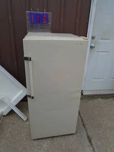 lot 112 image: Good working freezer. 46 x 25 x 21. Works like it should. As shown.