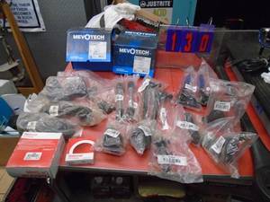 lot 130 image: Front end rebuild parts for 88 - 98 Chevrolet pick ups 4 x 4. As shown. THIS ITEM HAS A RESERVE.