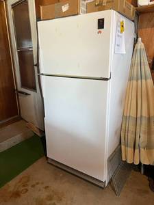 GE No Frost Refrigerator