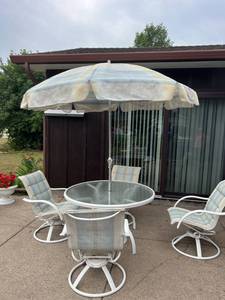 Homecrest Patio Table, 4 Swivel Chairs & Umbrella