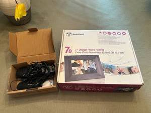 Digital Photo Frame & Cobra 2 Way Radios