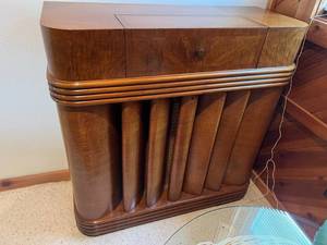 Vintage Philco Radio