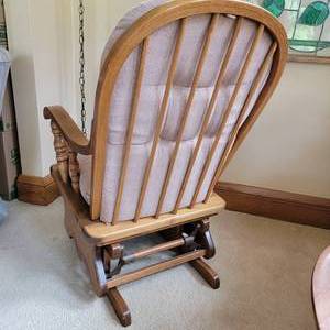 lot 151 image: Maple Glider Chair