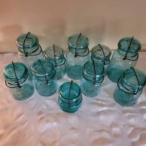 lot 58 image: Vintage Blue Glass Ideal Ball Mason Jars  collection of 10