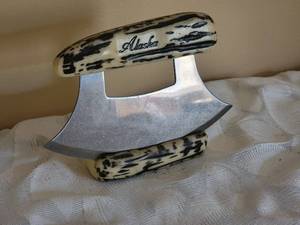 lot 149 image: Alaskan Ulu Knife with Stand