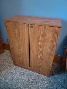 lot 162 image: Laminate Media Cabinet