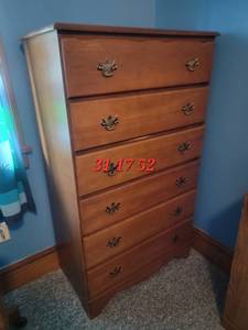 lot 41 image: Maple HiBoy Dresser