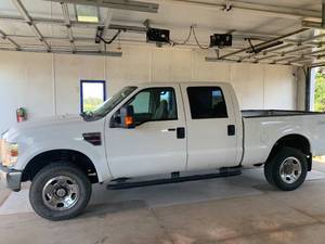 lot 103 image: 2008 Ford F350 Super Duty Crew Cab XLT