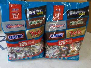 2 - 35.24 oz Bags Party Size 125 pi...