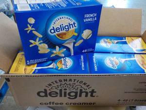 Case of 4 ct Boxes 48 Creamers each...