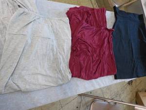 3 - 24s Even size Small Skirts ne...