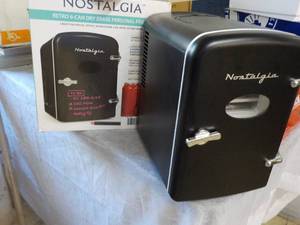 Nostalgia Retro 6 Can Dry Erase Fri...