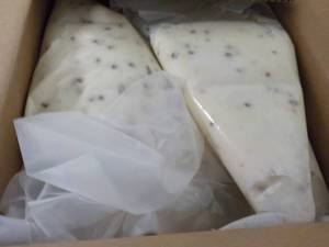 8 - 2.2 lb. Bags Frozen Cannoli Cre...