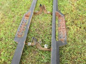 lot 17 image: Pair of running boards off a 2000 C...