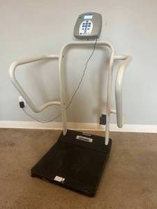 MSRP $2000 Health O Meter Professional 1100KL&nbspDigital Bariatric Scale 1000 x0.2lb454 x 0.1kg w Rails &amp Wheels - Excellent Working Condition