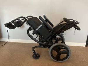 MSRP $5000 Sunrise Medical Quickie SR45 Tilt In Space Wheelchair With Thick Comfort Elements Gel Cushions - Excellent Working Condition&nbsp 2021 Model&nbsp