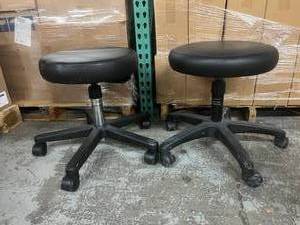 Lot of 2 Midmark Ritter Height Adjustable Work Office Dental Exam Stools - Great Condition