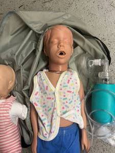 MSRP $900 Simulaid Kyle 3 Year Old Child Toddler &amp Baby Anne CPR Training Manikins with Resuscitation Pump Bags - Good Condition