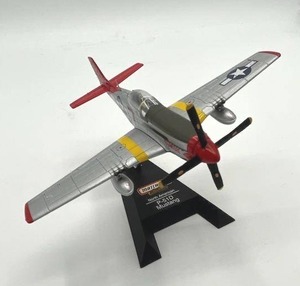 lot 24 image: Matchbox Platinum Fighters P-51D Mustang Bunnie 172 Scale Fighter Plane