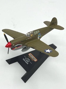 lot 25 image: Matchbox Collectibles 172 National Hall of Fame Curtis P-40E Warhawk Diecast Plane