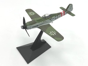 lot 34 image: Dragon Models 172 Focke-Wulf FW 190D Diecast Fighter Plane