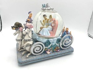 lot 45 image: Amazing Disney Cinderella 50th Anniversary Musical Snow Globe Coach Carriage