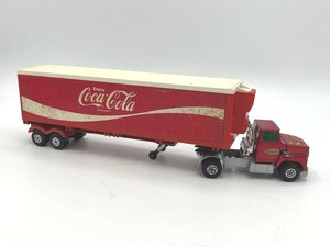 lot 57 image: 164 Scale 1973 Matchbox Super Kings Ford LTS Series Texaco Tractor with Coca Cola Trailer