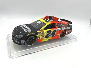 lot 65 image: RARE 2013 Lionel Jeff Gordon #24 Imron Elite 124 Diecast Stock Car w Case