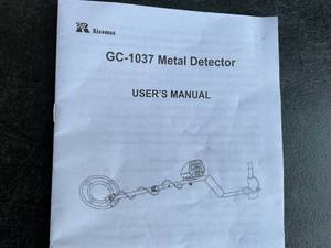 lot 121 image: RM RICOMAX Waterproof 10 Search Coil Metal Detector with Adjustable LCD Display with Headphones