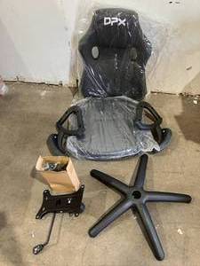 lot 181 image: Zanzio Black PU Leather Swivel Executive Office Chair with Padded Armrests