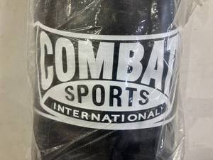 lot 60 image: Combat Sports International 100-Pound Muay Thai Punching Heavy Bag