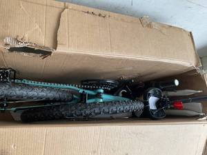 lot 27 image: Pacific Mountain Sport Youth and Adult 24 inch Hardtail Mountain Bike with 18 Speeds