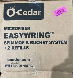 lot 85 image: O-Cedar EasyWring Microfiber Spin Mop