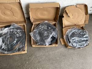 lot 43 image: LOT OF 3 FITVIBS Weights - 25, 10 & 5 pounds