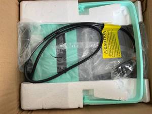 lot 50 image: Zlinke MInt Portable Countertop ice Maker with Handle