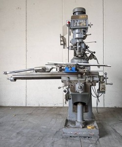 lot 2 image: Enco Model 100-1588 Vertical Knee Milling Machine