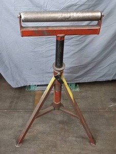 lot 46B image: Adjustable Vertical 36.5 to 46.5 Material Feed Roller Stand