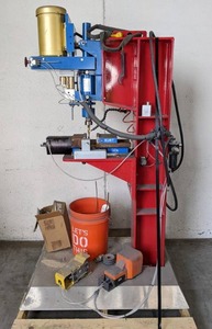 lot 16 image: Hypneumat, Inc. Model SP350AHB Autofeed Drilling Unit