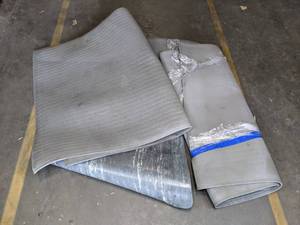 lot 103 image: Set of 4 Various Sizes Walk-Pad Rugs