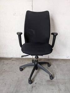 lot 49B image: Haworth Improv SE Adjustable Office Chair