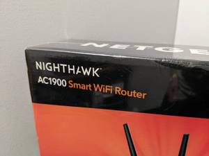 lot 34A image: Brand New NETGEAR Nighthawk AC1900 WiFi Router, 1.9Gbps (R6900)