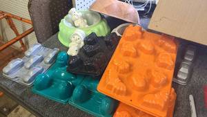 Vintage Jello molds and Pillsbury salt shakers