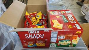 2 boxes of Cheezits Snapd and White cheddar snack packs