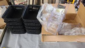 Desktop organizers